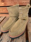 ラッセルモカシン RUSSELL MOCCASIN /ノックアバウト KNOCK-A-BOUT WITH BELTED LARAMIE SUEDE BEIGE