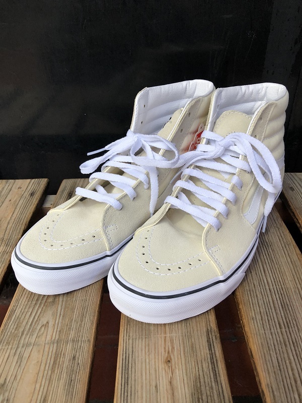 all white sk8 hi